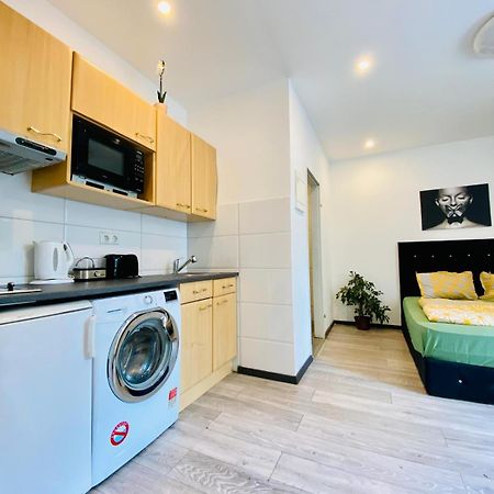 וינה Cute 1Br Apt - 10 Mins Walk From Downtown מראה חיצוני תמונה